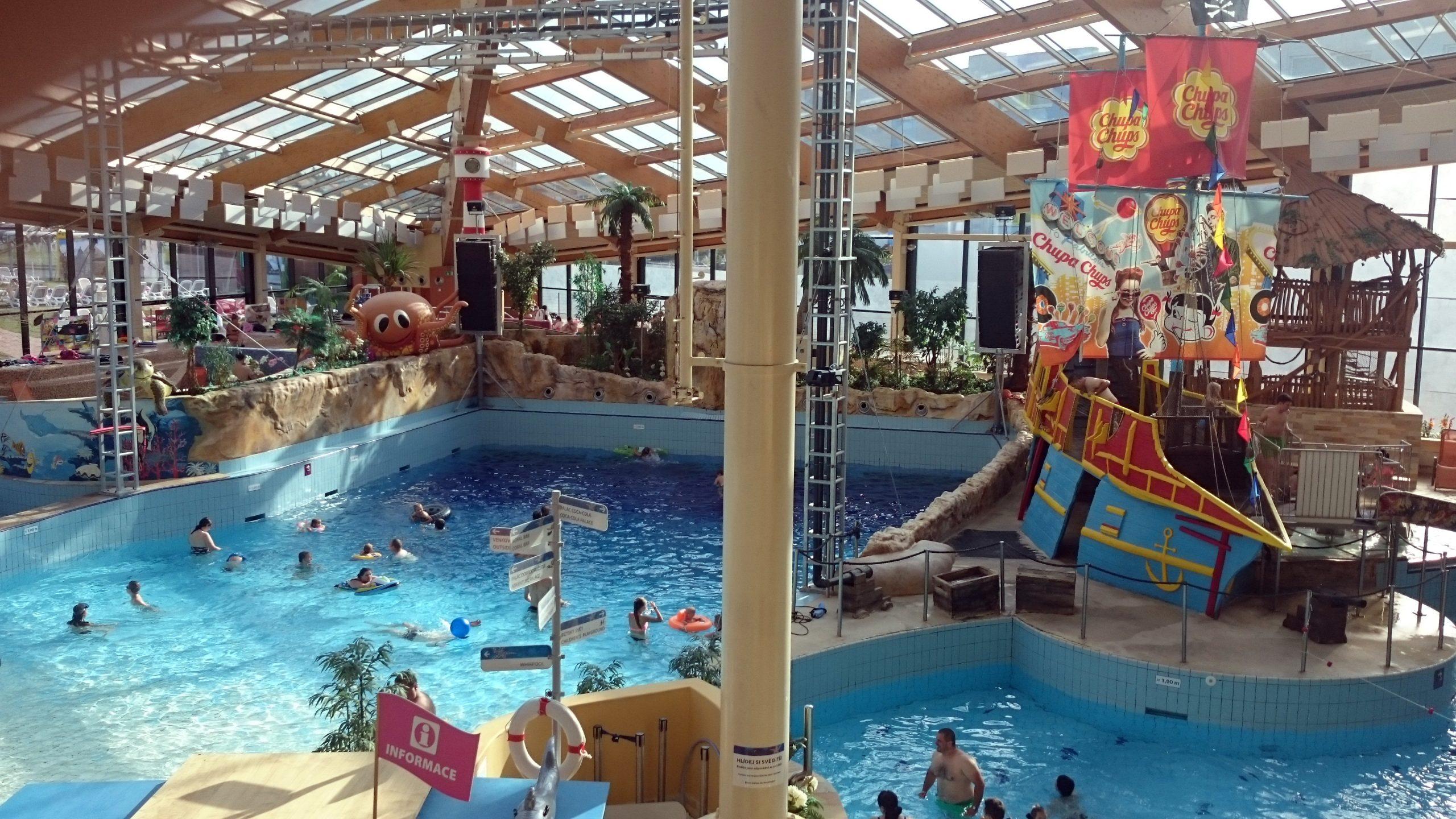 Jak si užít dovolenou s dětmi v Aquapalace Praha
