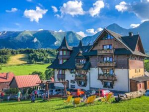 Belianské Tatry: Ždiar v oceněném Wellness Penziónu Strachan *** s wellness, polopenzí a aktivitami + drink