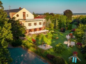 Orlické hory v luxusním April Hotelu Panorama **** s polopenzí, neomezeným wellness a welcome drinkem