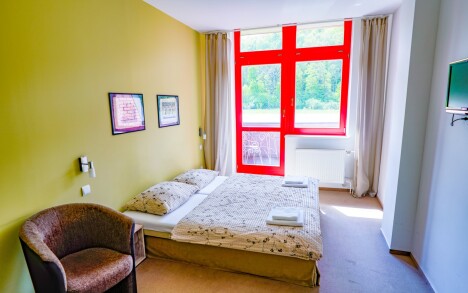Severní Morava u zámku Hradec nad Moravicí: Hotel Belaria Resort *** s polopenzí, neomezeným wellness + masáž
