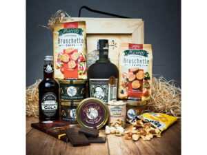 Dárková bedna s páčidlem pro muže s rumem Diplomático Celá ČR