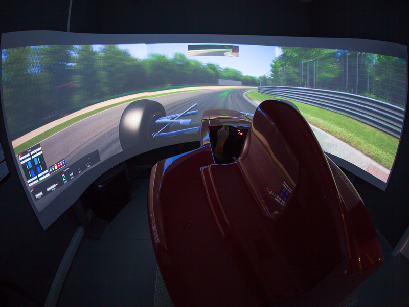 Závodní simulátor Formule 1 - Obrázek 8