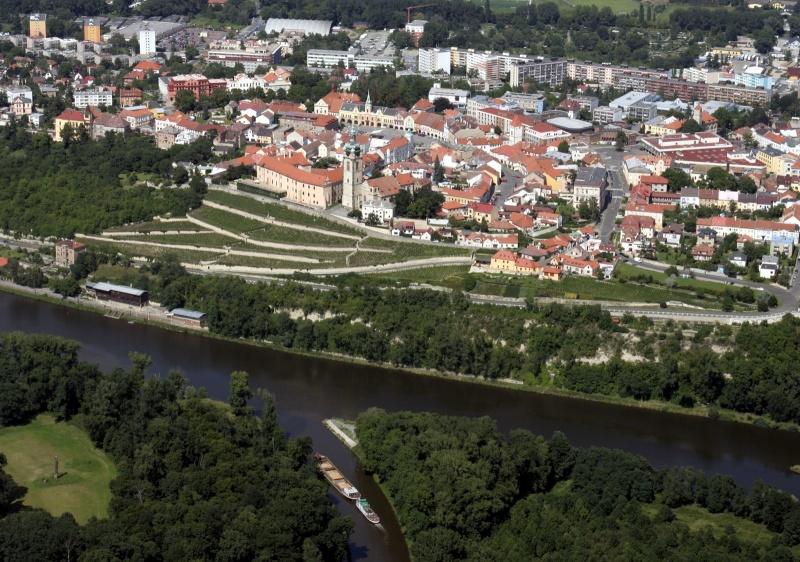 Aeroklub Praha Letňany - vyhlídkové lety - Vyhlídkový let nad Mělníkem a horou Říp - Obrázek 3