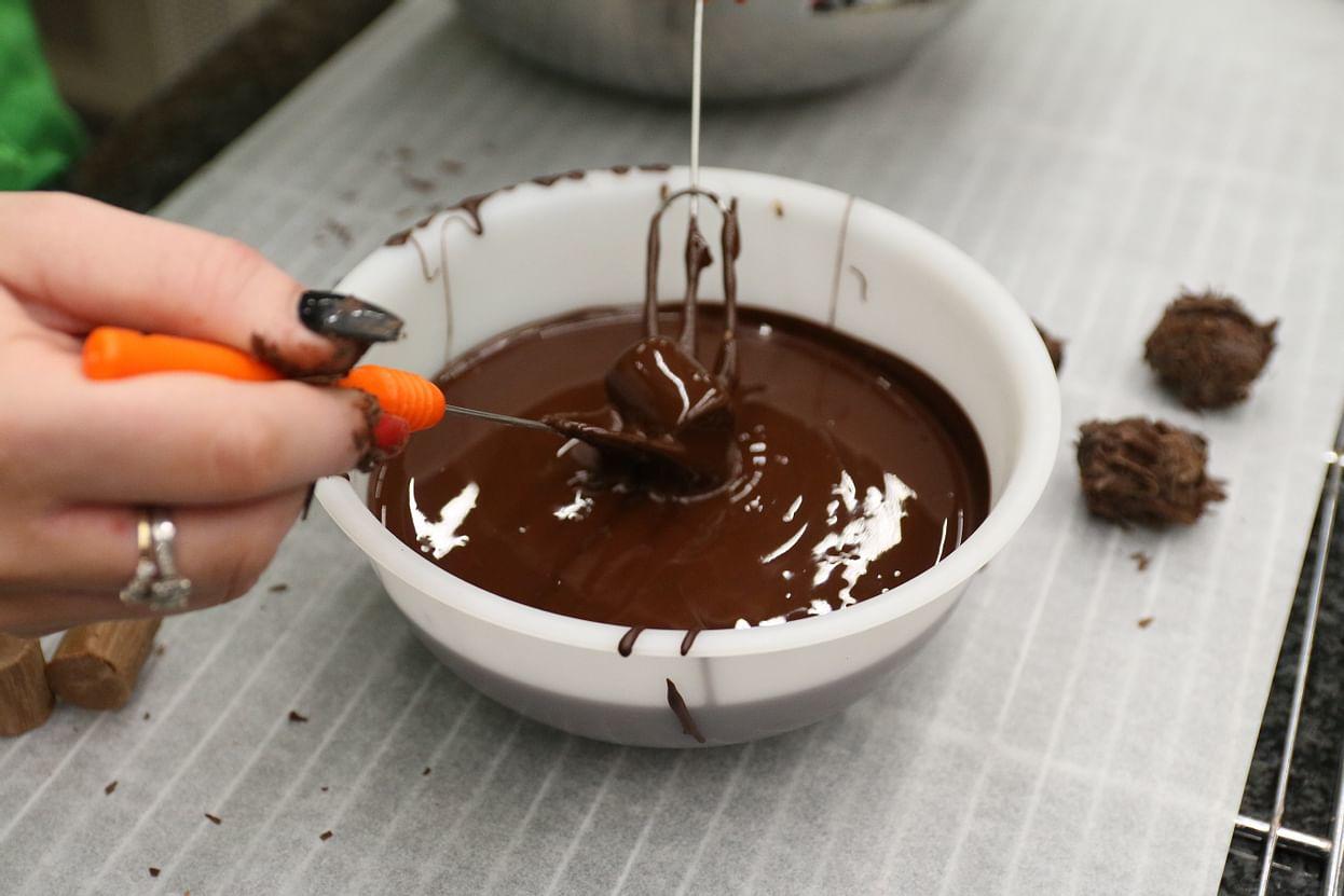 Chocotopia - čokoládové zážitkové centrum - Kreslení čokoládou a dekorace - tabulka 100g - Obrázek 4