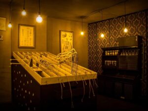 Úniková hra – Po stopách prof. Kunsta