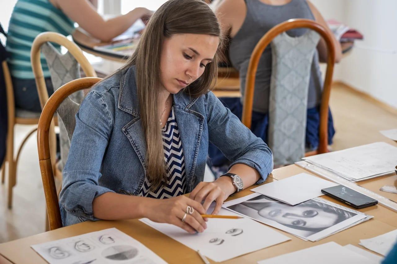 Online kurzy kreslení - 29 různých kurzů v pohodlí domova - Online kurz Kreslení PMH a kurz Tužka jako cesta ke kreativitě - Obrázek 4