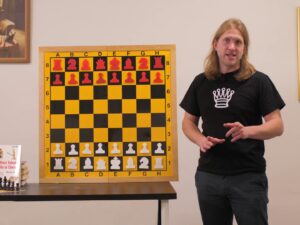 Šachy pro mírně pokročilé – videolekce nejen pro děti