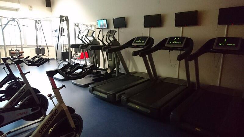 Posilovna ve Squashpoint - dejte si do těla a tvarujte postavu - Obrázek 5