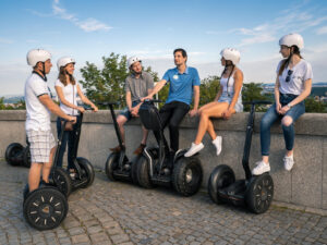 Prohlídka Prahy na Segway s průvodcem – 1,5 hodinová projížďka – Segway relax tour