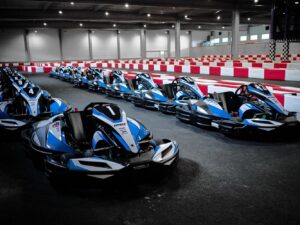 Motokáry ve Fun Aréně – zajezděte si za každého počasí