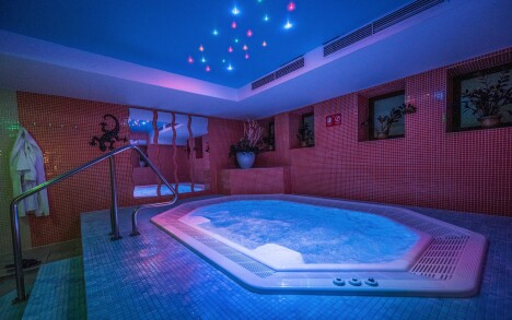 Nízké Tatry v Alexandra Wellness Hotelu *** s neomezeným wellness (bazén, sauny, vířivka) a polopenzí