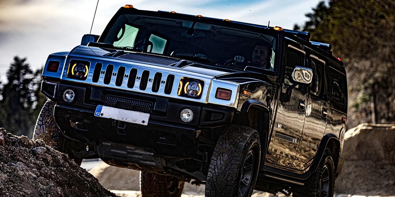 Adrenalinová jízda s instruktorem v Hummer H2 Mutějovice