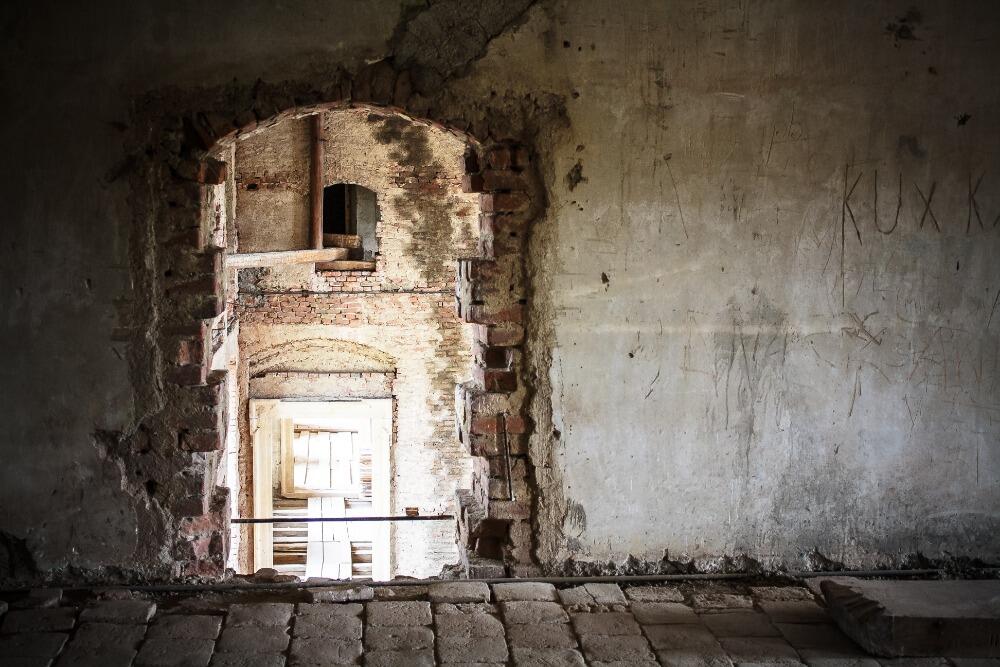 Zámek Plumlov s průvodcem – nedokončené baroko - Prohlídková Trasa 3 - Nedokončené prostory zámku 4. a 5. patra - Obrázek 3