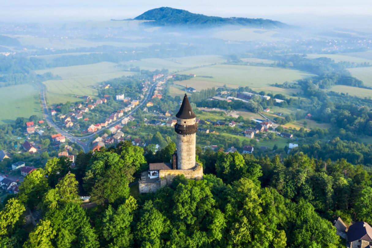 Vyhlídkový let nad Beskydy z letiště Ostrava - pro 1 až 3 osoby - Obrázek 4