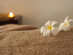 Masáže ve Wellness Avalon Plzeň – masáže pro jednotlivce i páry vč. nahřátí ve veřejném wellness – Tropická masáž ve Wellness Avalon Plzeň – 60, 90 nebo 120 minut vč. 30 minut ve veřejném wellness