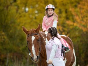 Jízdy na koni Ranč pod Skálou Třebívlice – dobrodružství v sedle – Vyjížďka/procházka s vodičem