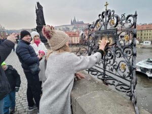 Venkovní hra Praha – Karlův most