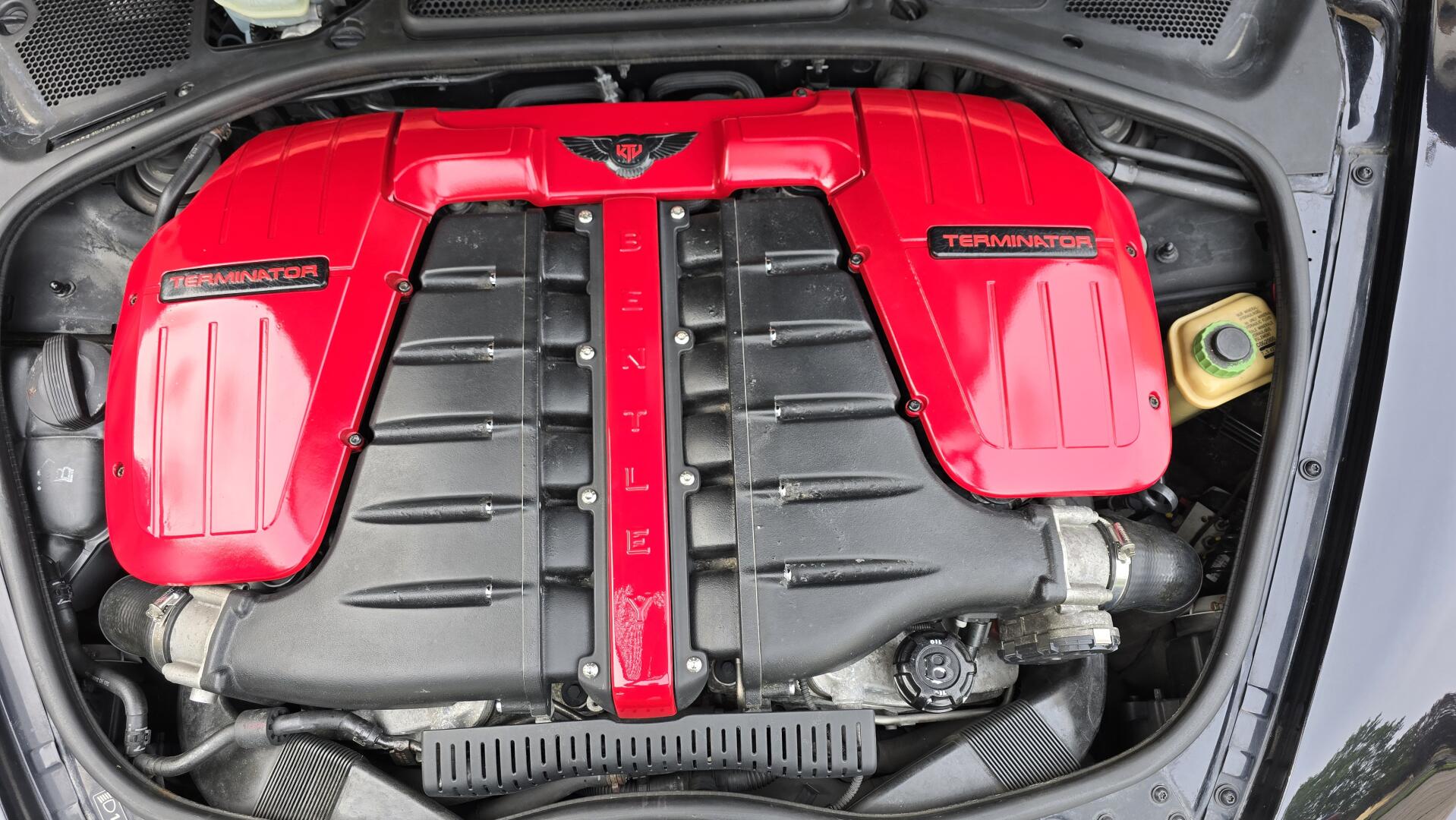 Zážitková jízda v Bentley Continental speed Onyx carbon - svezte se jako šampión - Obrázek 4