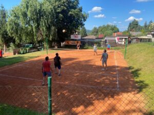 Nohejbal na antukovém hřišti SK Náš sport CZ Praha – Lipence