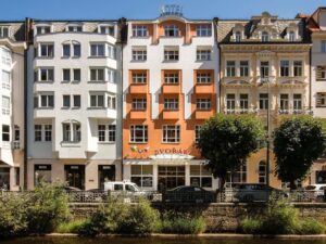 Wellness pobyt s polopenzí na karlovarské kolonádě