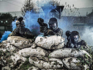 Paintball Prague – privátní hra paintballu – Balíček RAMBO – 2 hodiny neomezeného množství kuliček