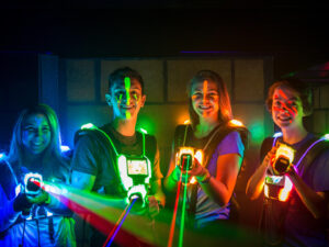 Mercuria Laser game Praha Braník – Spaceship aréna a Jungle aréna – Laser game Braník – Spaceship aréna až pro 12 hráčů