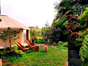 Glampingová jurta s wellness