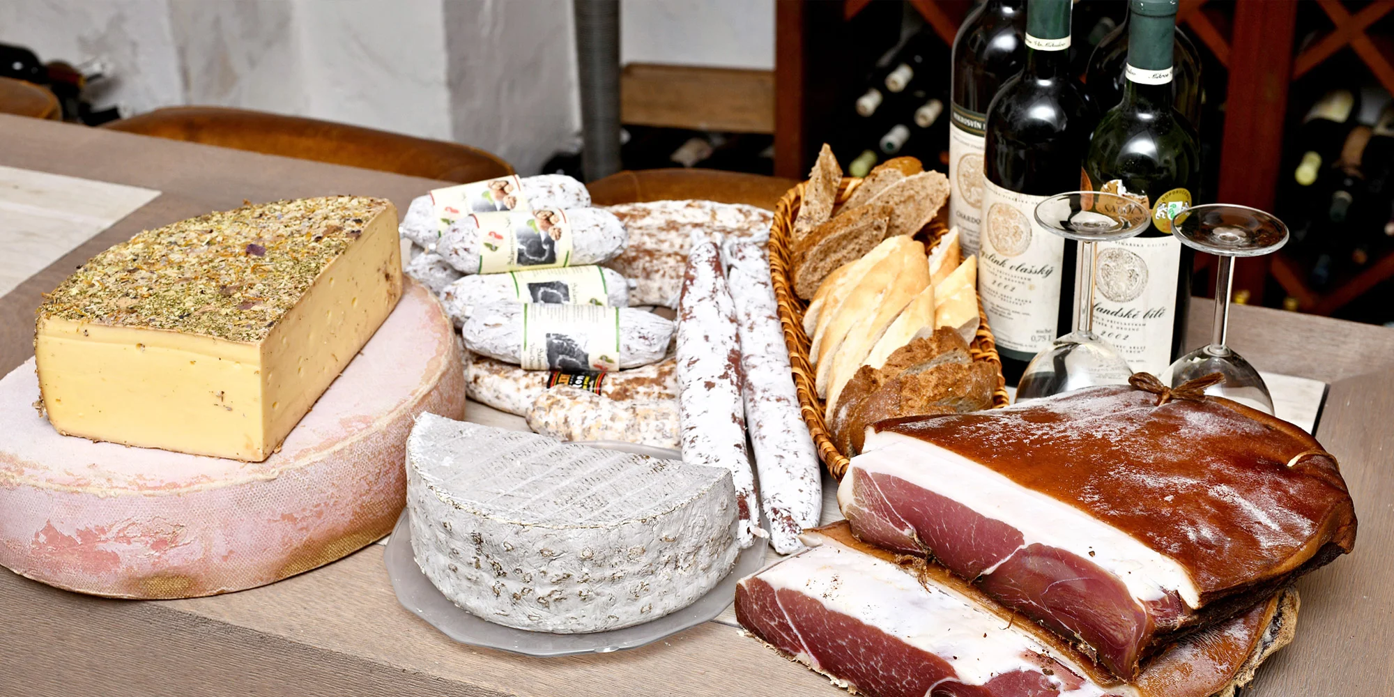 Ochutnávka moravských vín a tapas pro 1 osobu