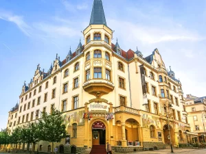 Karlovy Vary: jídlo, procedury i neomezený wellness