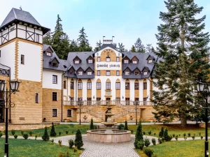 Zámek u Varů: boží wellness, procedury i polopenze