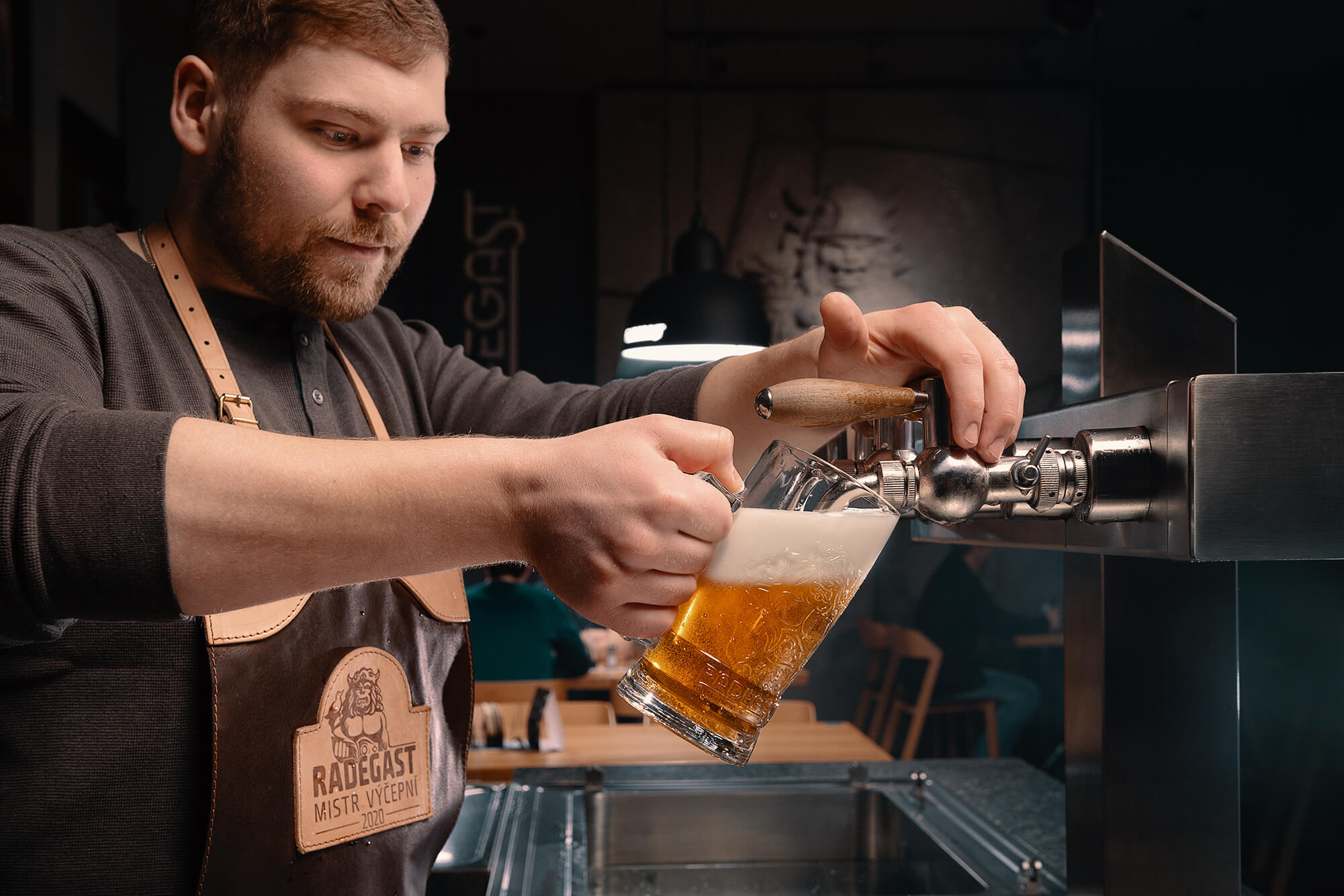 Radegastova škola čepování piva pro 2 osoby - Obrázek 2