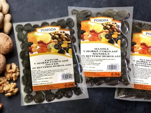 Ovoce a oříšky v hořké čokoládě: 19 druhů