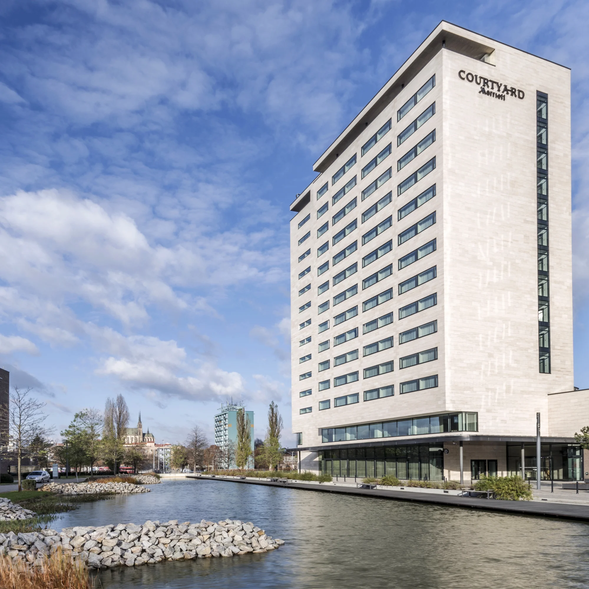 Courtyard Marriott Brno: polopenze a dítě zdarma - Obrázek 2