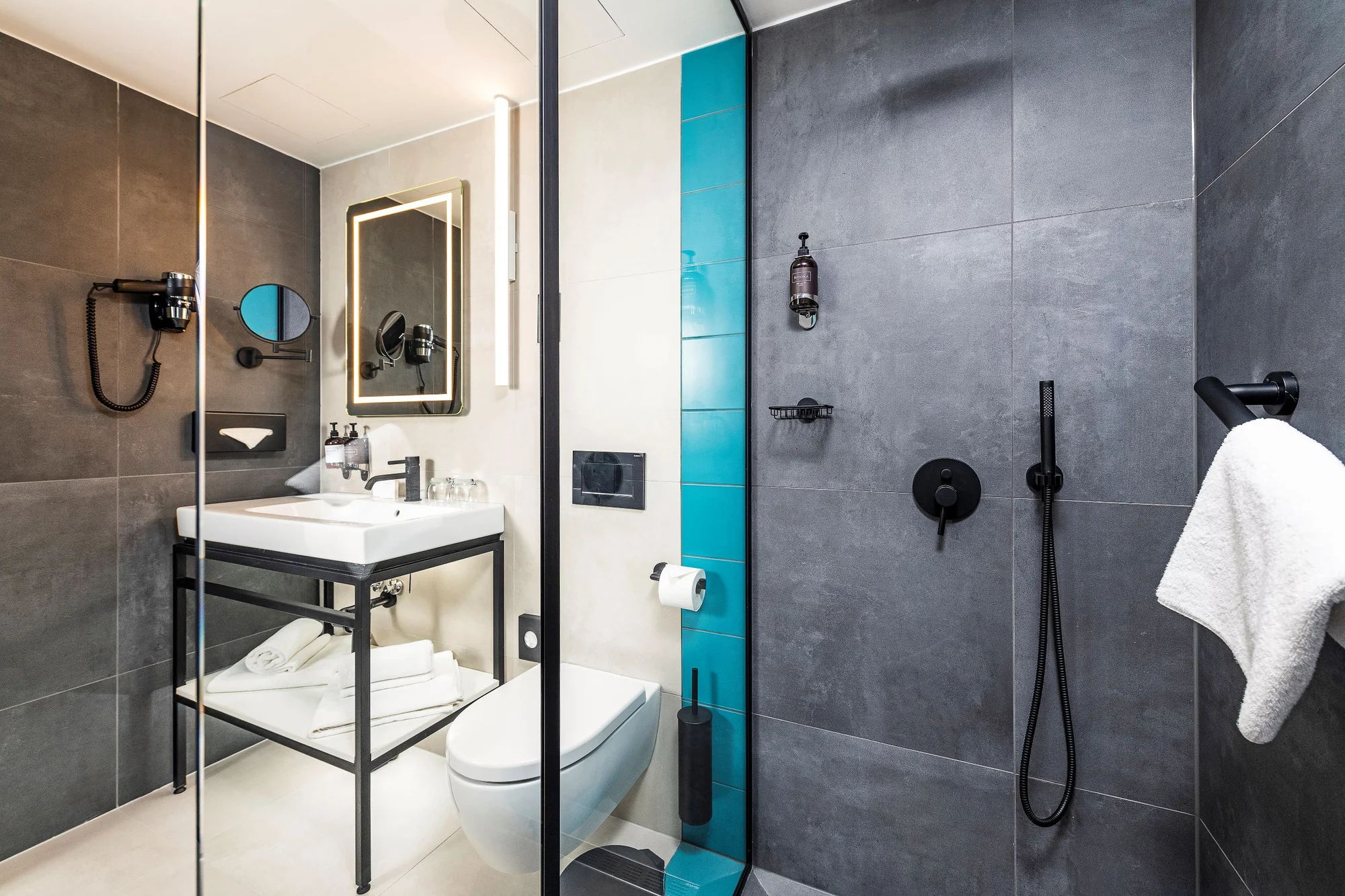 Luxusní hotel v centru Budapešti, snídaně a sauna - Obrázek 10