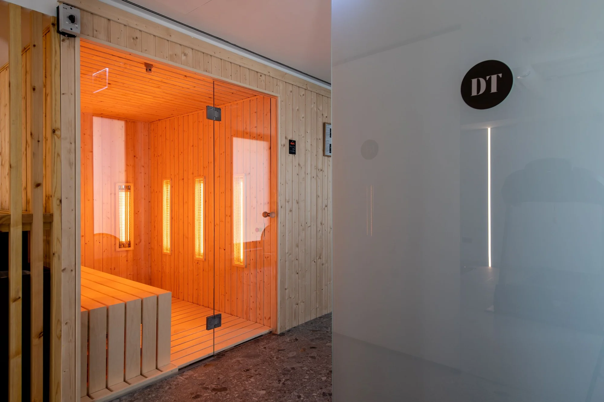 Luxusní hotel v centru Budapešti, snídaně a sauna - Obrázek 11