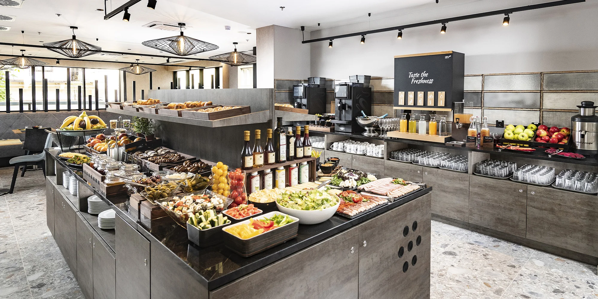 Luxusní hotel v centru Budapešti, snídaně a sauna - Obrázek 5