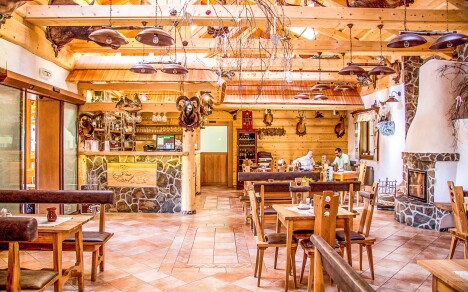 Pobyt u CHKO Strážovské vrchy v apartmánu Salaše Kľak s polopenzí + 3 dětská hřiště a možnost wellness - Obrázek 8