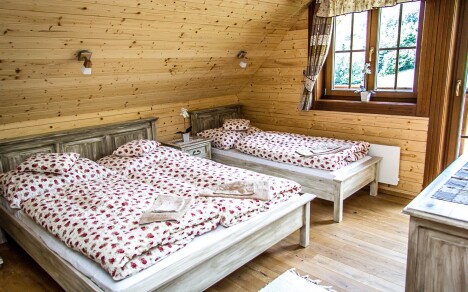 Pobyt u CHKO Strážovské vrchy v apartmánu Salaše Kľak s polopenzí + 3 dětská hřiště a možnost wellness - Obrázek 6