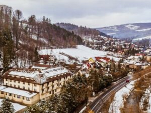 Polské Beskydy u českých hranic v Hotelu Vestina *** se snídaní nebo polopenzí a wellness + pestré vyžití
