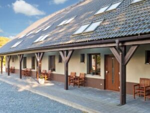 Příroda Jeseníků v Penzionu Vincent & Mia v apartmánu s kuchyňkou + poukaz do wellness, hřiště a ohniště