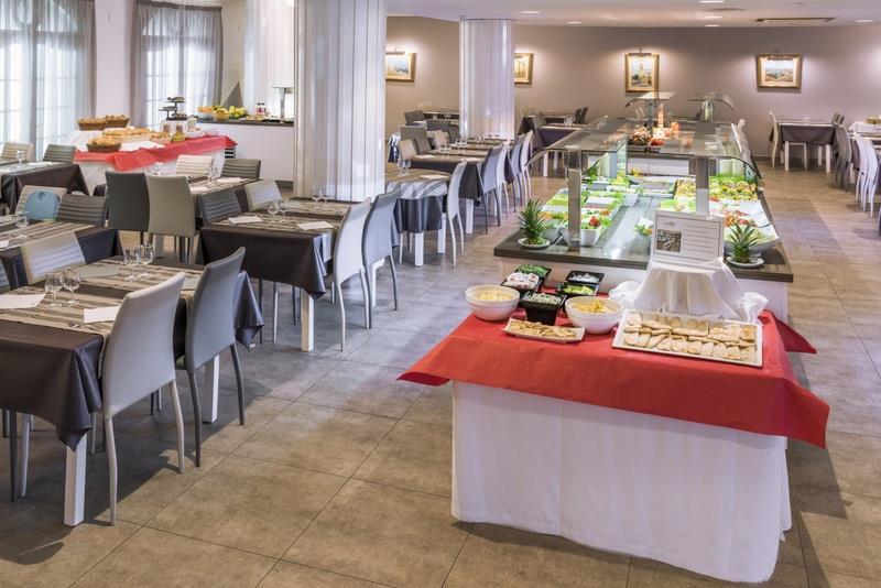 Španělsko: v 4* hotelu Golden Acqua Salou - Obrázek 5