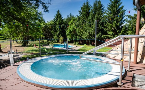 Bük ve 4* Hotelu Piroska s polopenzí, wellness, masáží a vstupem do termálních lázní Bükfürdo + 2 děti zdarma - Obrázek 7