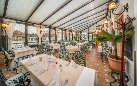 Bük ve 4* Hotelu Piroska s polopenzí, wellness, masáží a vstupem do termálních lázní Bükfürdo + 2 děti zdarma - Obrázek 2