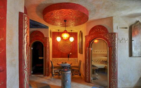 Maďarsko: Hotel Villa Classica **** se snídaní/polopenzí, vstupem do termálních lázní a orientálním wellness