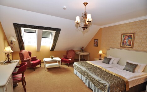 Maďarsko: Hotel Villa Classica **** se snídaní/polopenzí, vstupem do termálních lázní a orientálním wellness - Obrázek 2