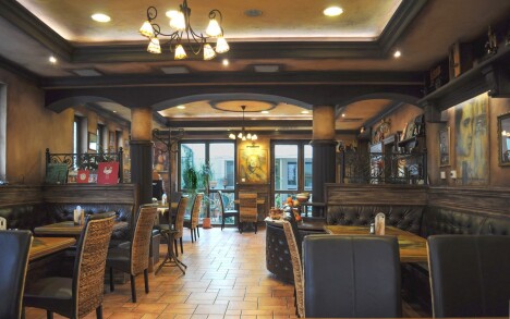 Maďarsko: Hotel Villa Classica **** se snídaní/polopenzí, vstupem do termálních lázní a orientálním wellness - Obrázek 4