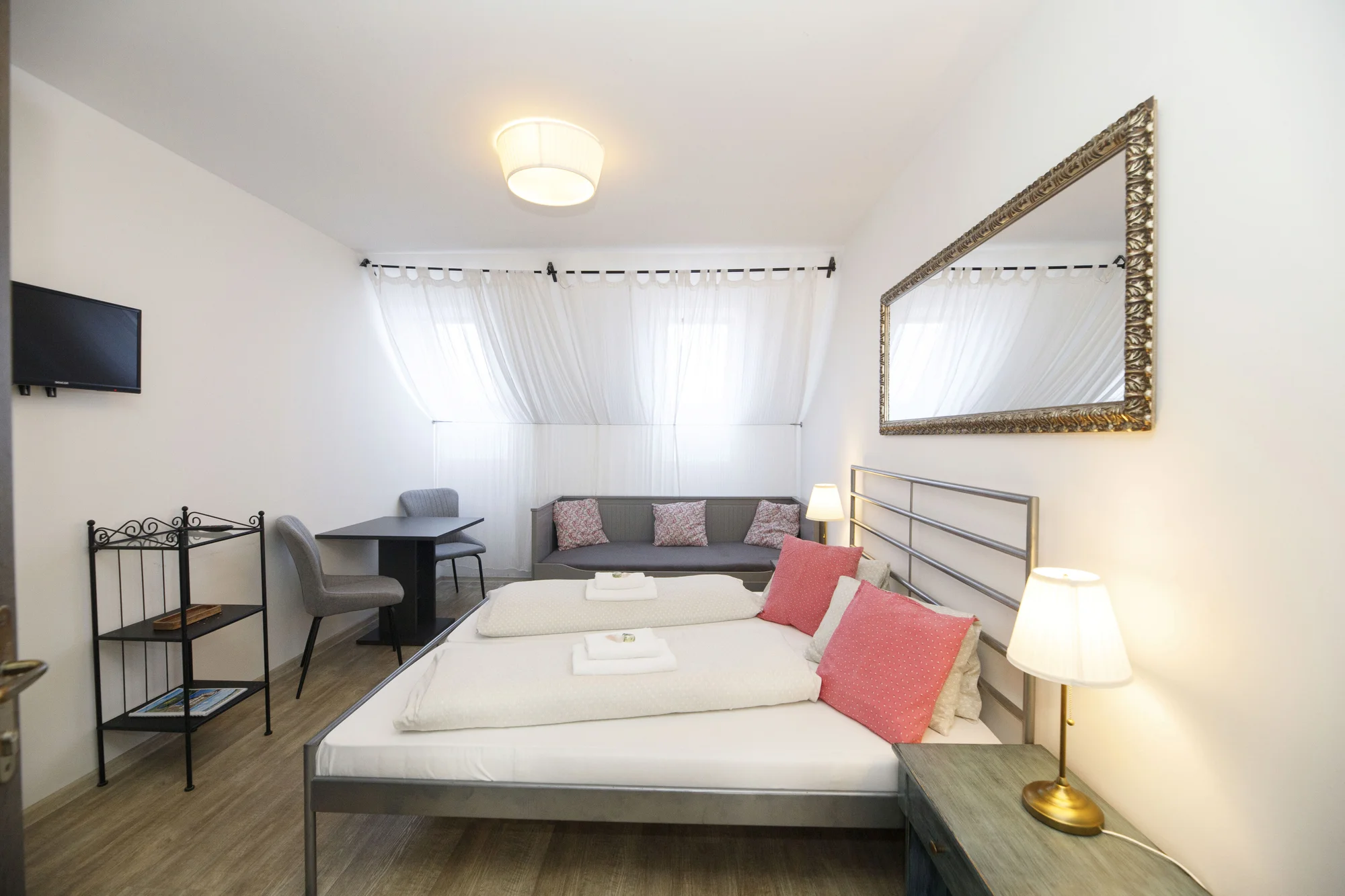 Klidný pobyt v Povltaví se snídaněmi či polopenzí - Obrázek 11