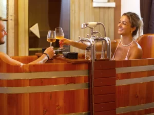 Vinné lázně jen pro vás s neomezenou konzumací vína