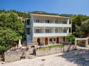 Řecko: v 2* hotelu Nefeli