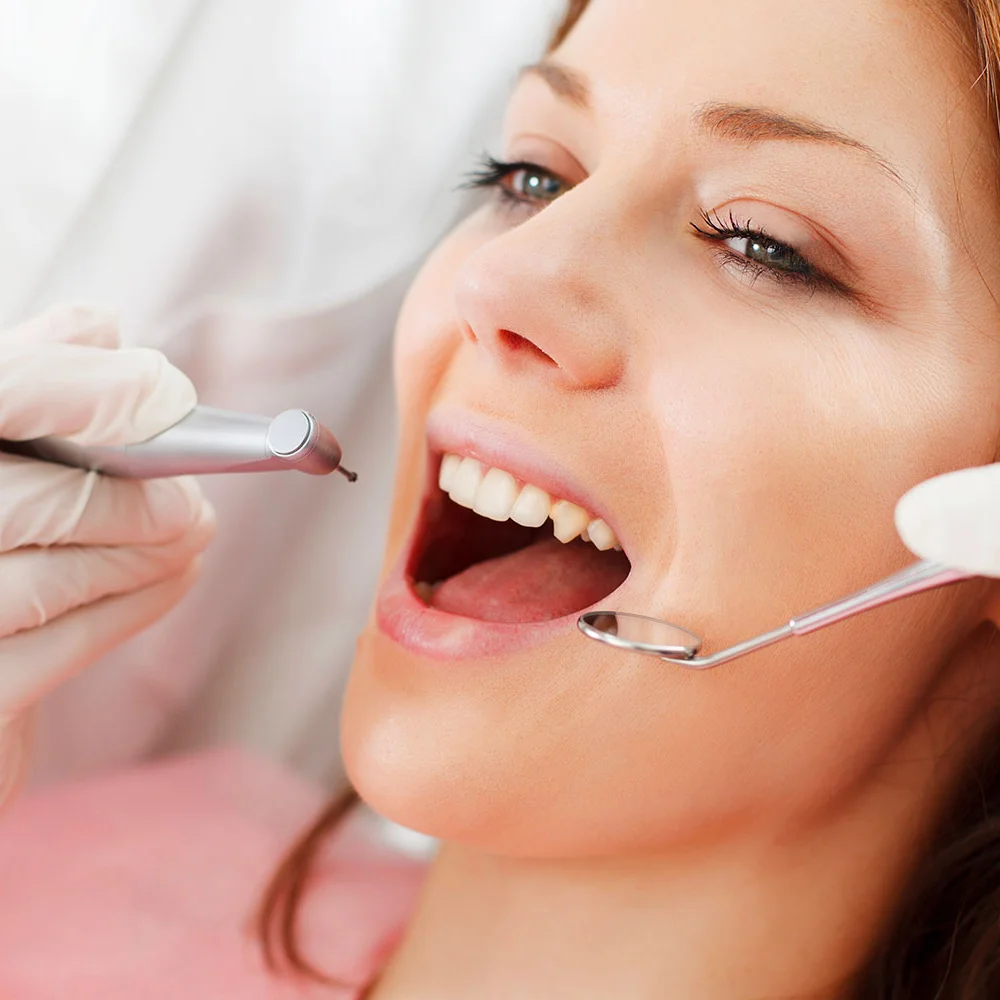 Dentální hygiena včetně pískování Air-flow - Obrázek 2